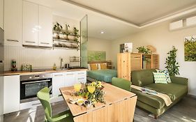 Olive Lemon Biophilic House & Lush Forest Garden