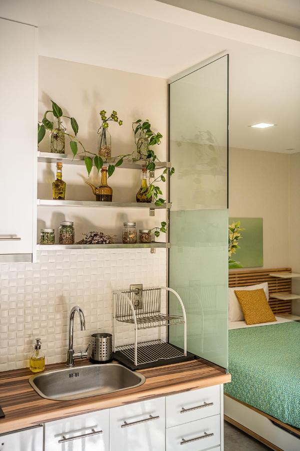 Olive Lemon Biophilic House & Lush Forest Garden Vamos Buitenkant foto
