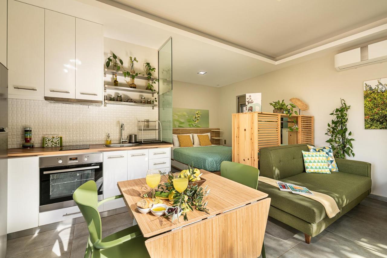 Olive Lemon Biophilic House & Lush Forest Garden Vamos Buitenkant foto