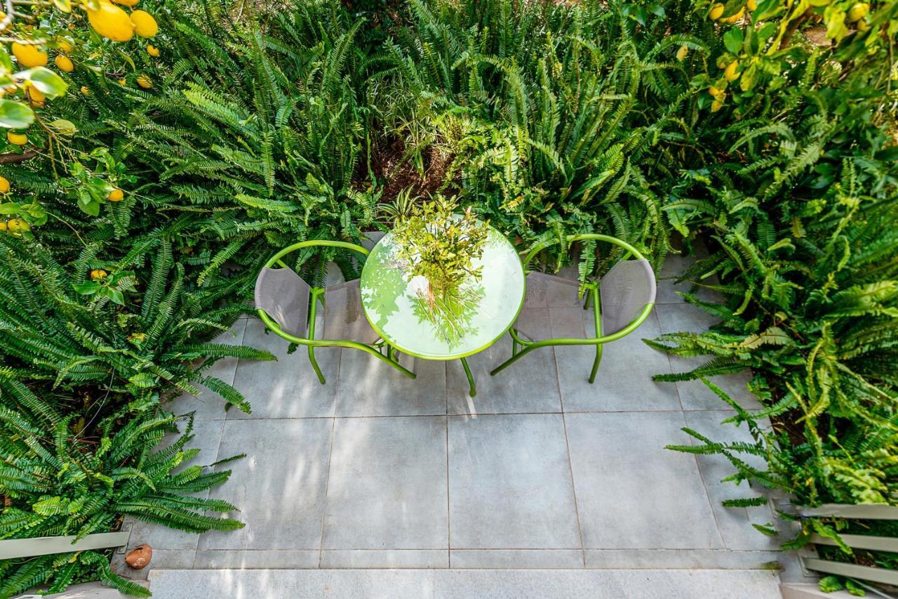 Olive Lemon Biophilic House & Lush Forest Garden Vamos Buitenkant foto