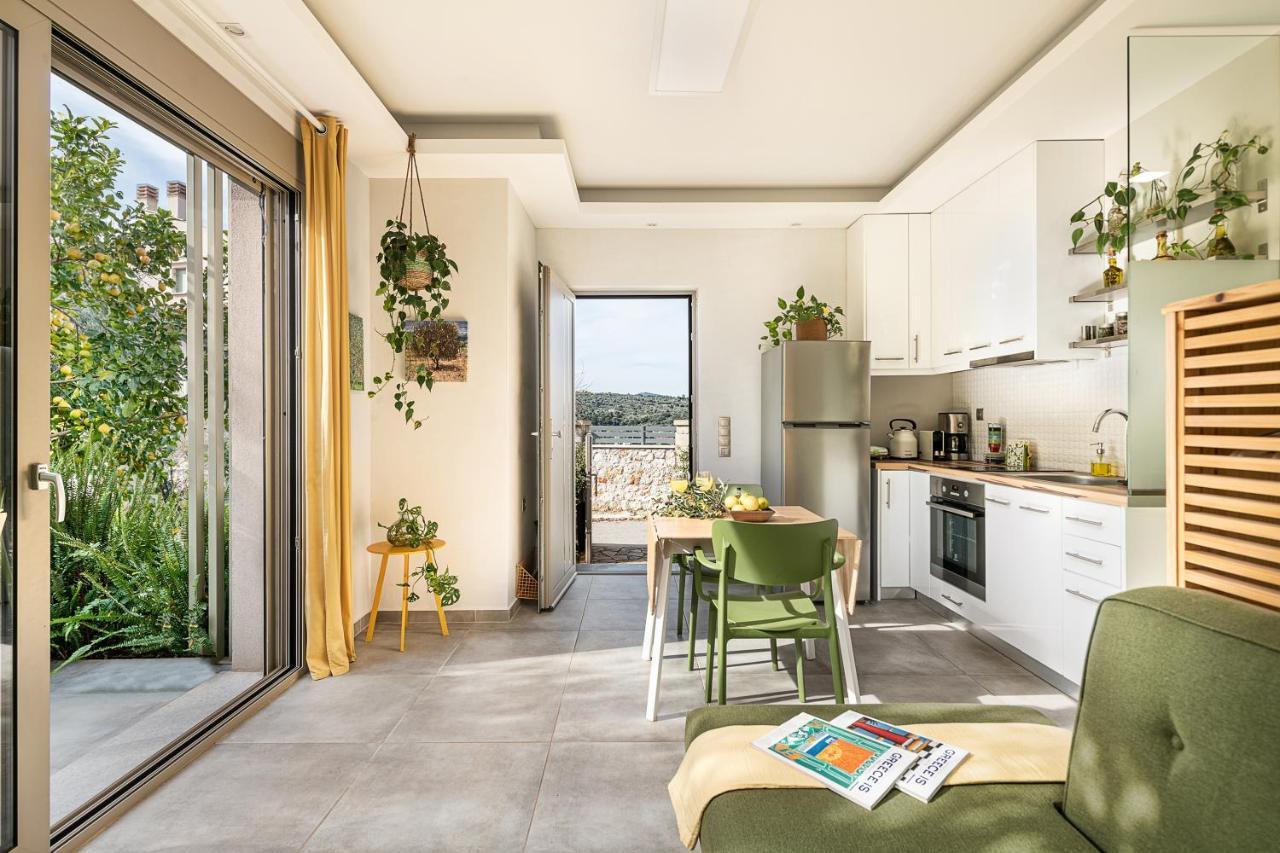 Olive Lemon Biophilic House & Lush Forest Garden Vamos Buitenkant foto